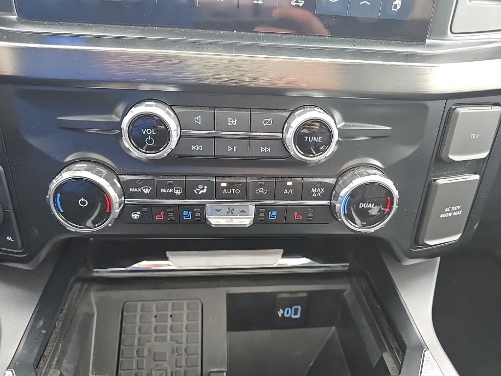 Used 2023 Ford F350 Lariat w/ Lariat Ultimate Package AWD/4WD image 24