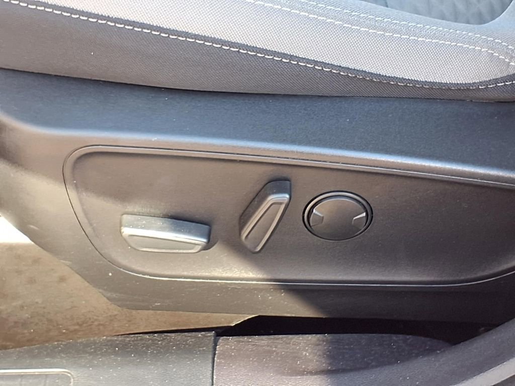 Used 2022 Ford Escape SE w/ Convenience Package image 4