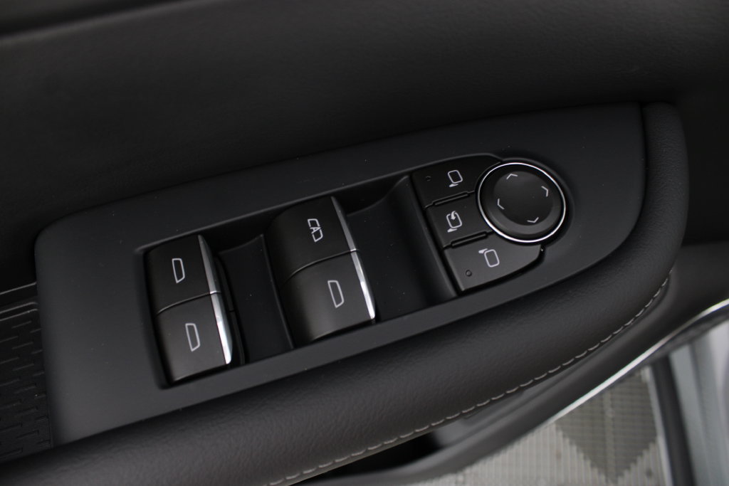 New 2027 Buick Enclave Avenir FWD image 18
