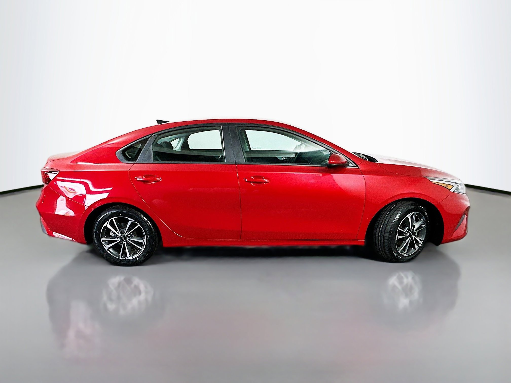Certified 2023 Kia Forte LXS FWD image 8
