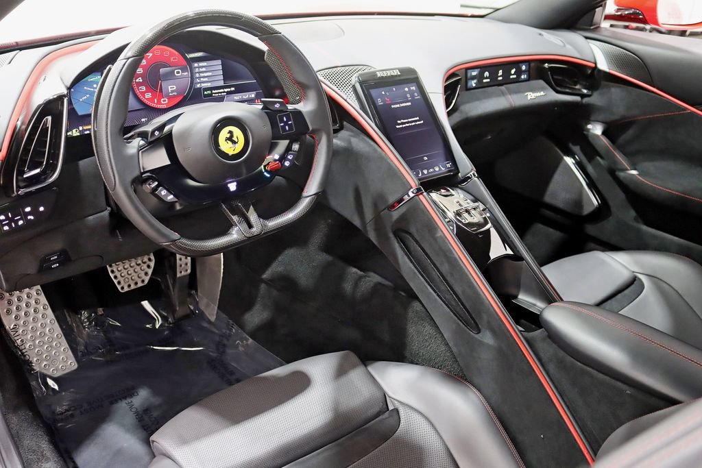 Used 2021 Ferrari Roma RWD image 17