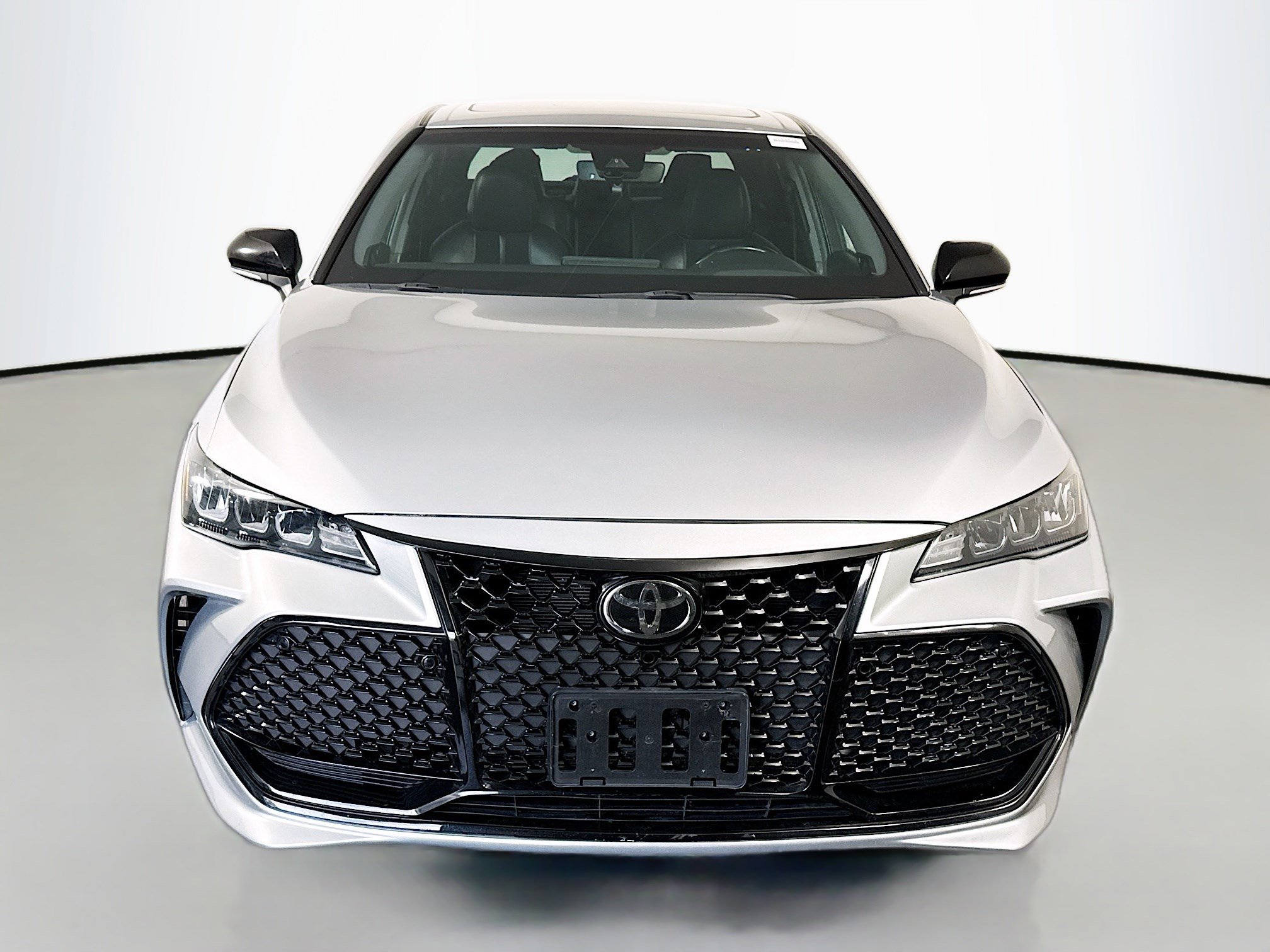 Used 2020 Toyota Avalon XSE w/ Protection Package FWD image 2