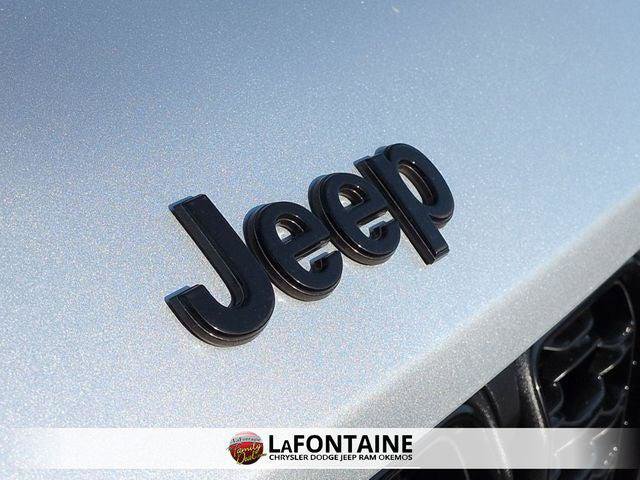 Certified 2024 Jeep Grand Cherokee Altitude image 9