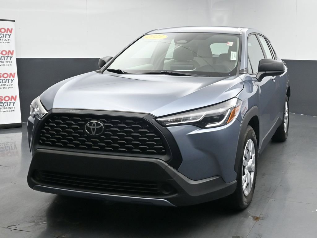 Used 2023 Toyota Corolla Cross L image 4