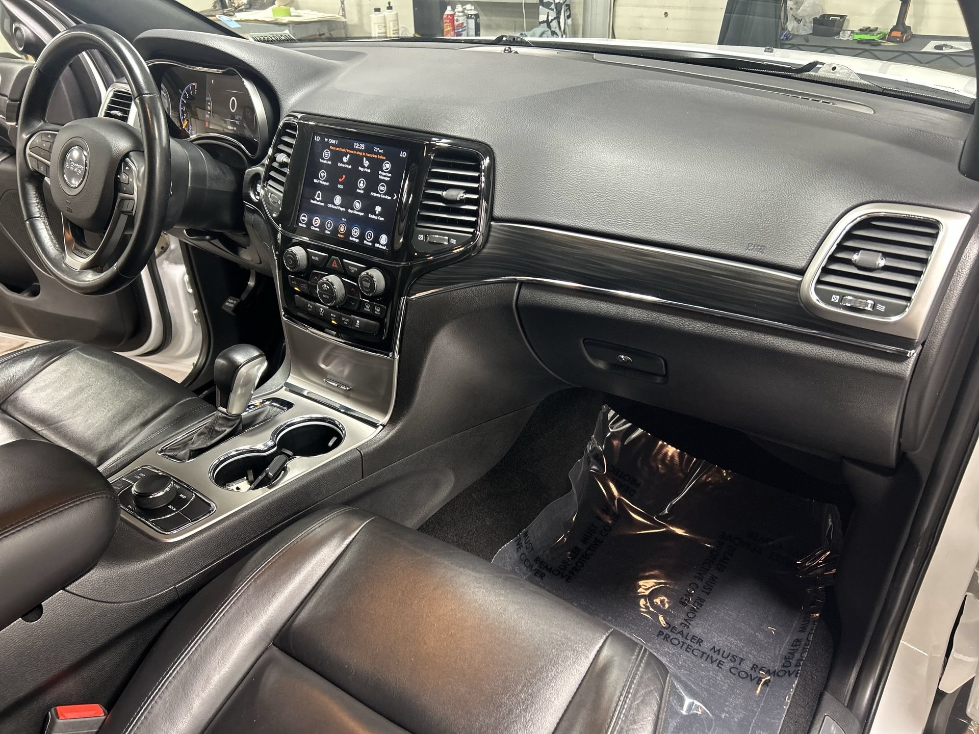 Used 2021 Jeep Grand Cherokee Limited AWD/4WD image 30