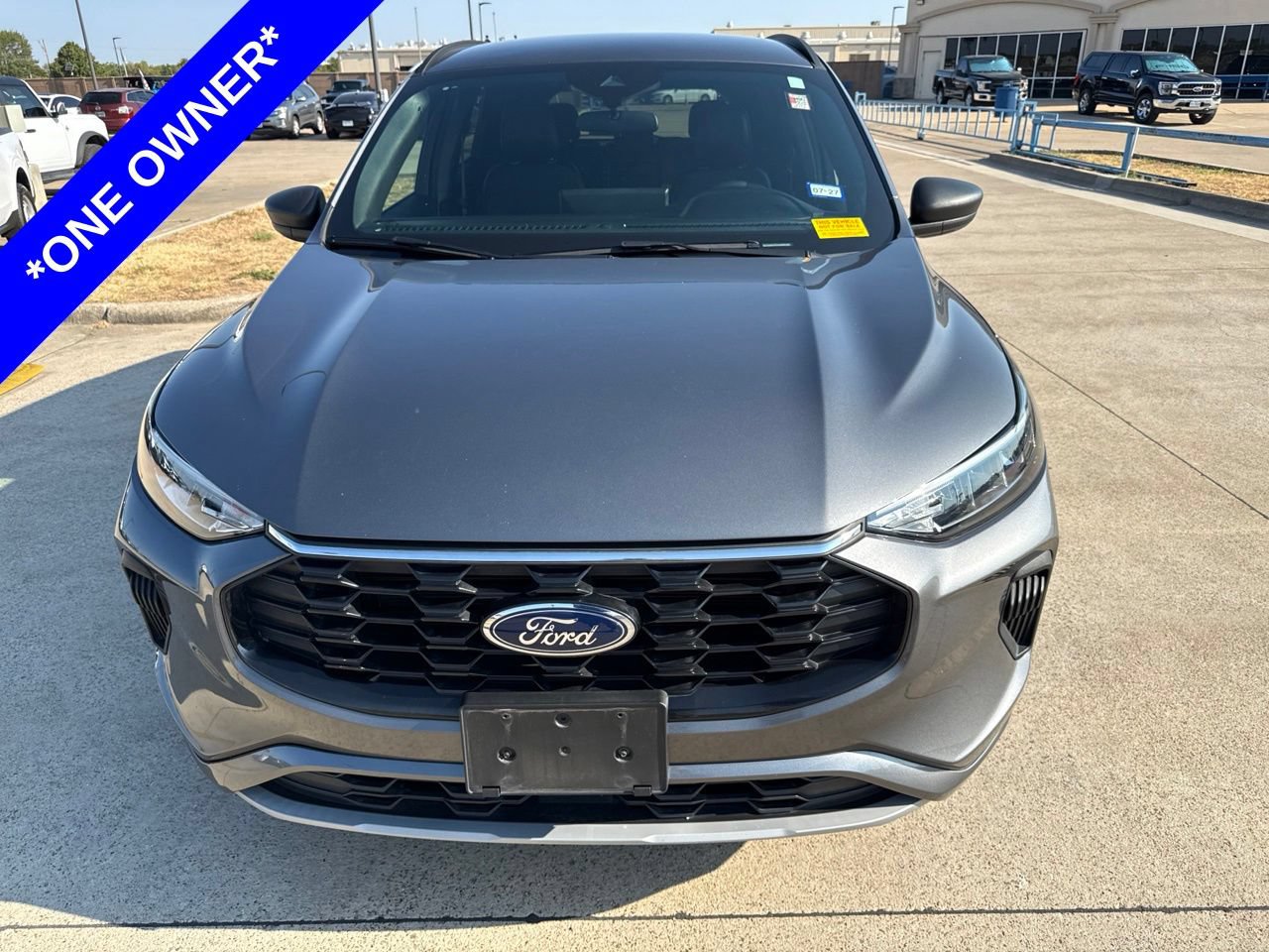 Used 2024 Ford Escape ST-Line w/ Tech Pack #1 FWD image 2