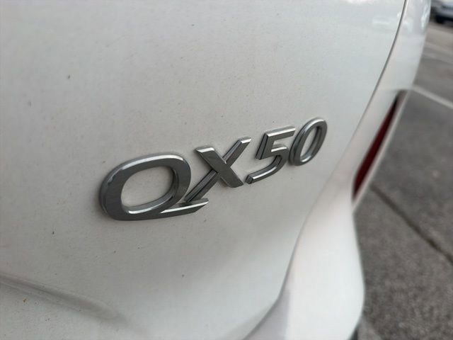 Used 2023 INFINITI QX50 Pure image 11