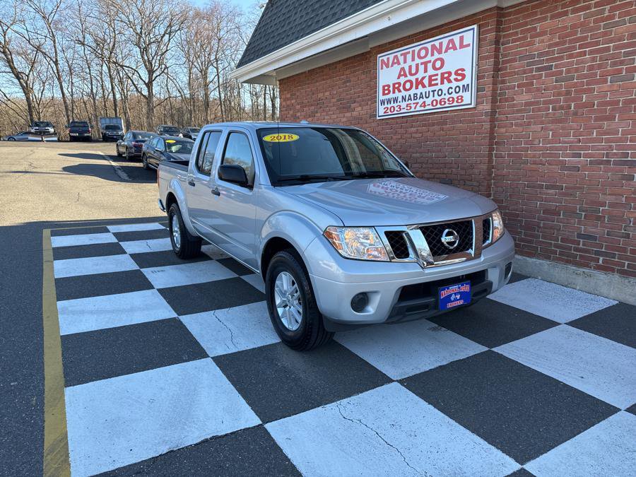 Used 2018 Nissan Frontier SV image 1