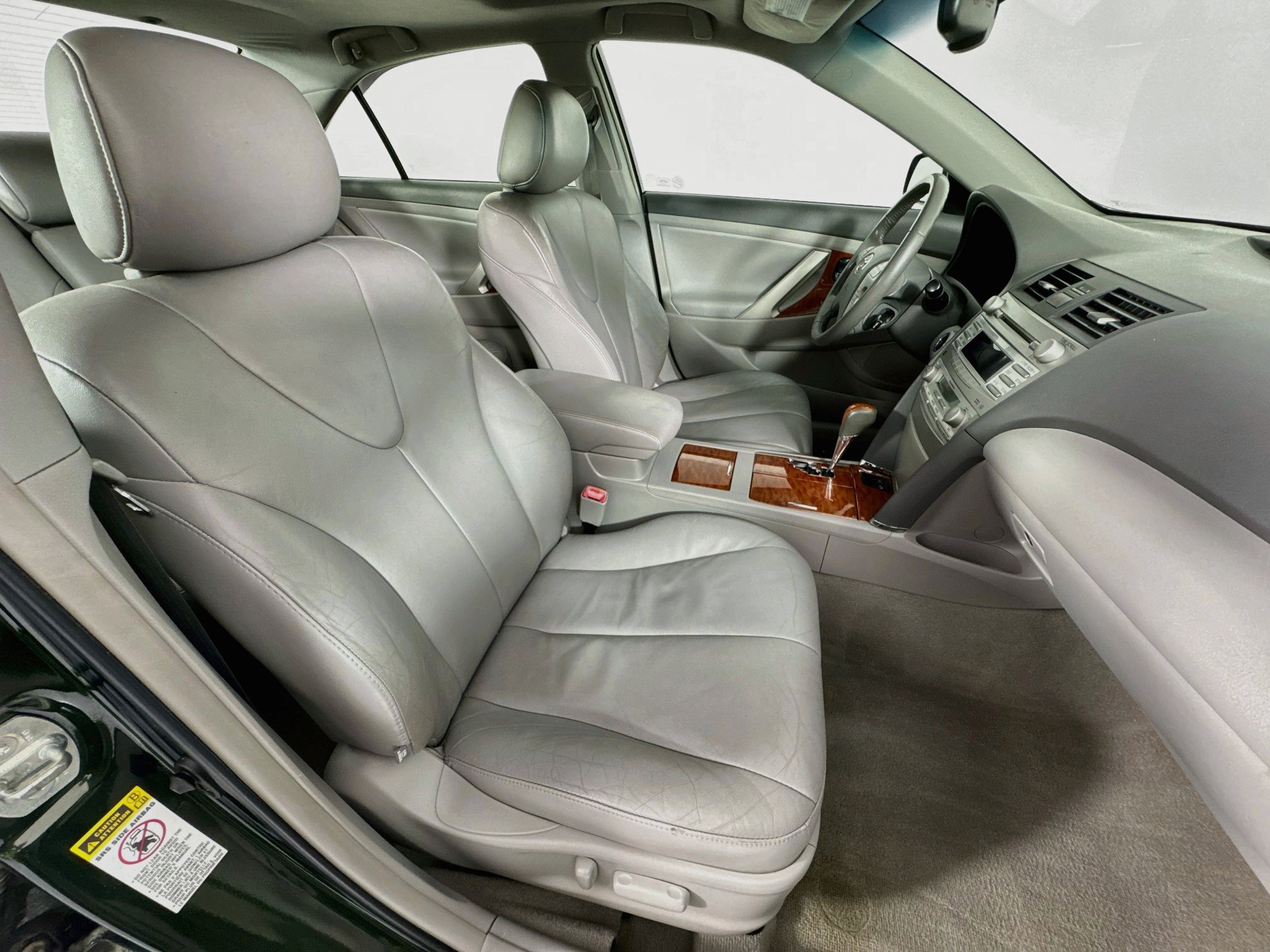 Used 2011 Toyota Camry XLE w/ XLE Extra-Value Pkg #2 FWD image 26