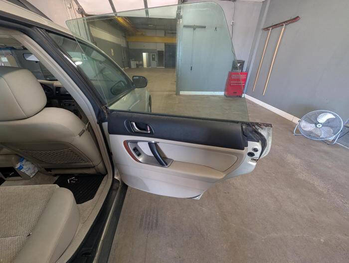 Used 2006 Subaru Outback 2.5i AWD/4WD image 28