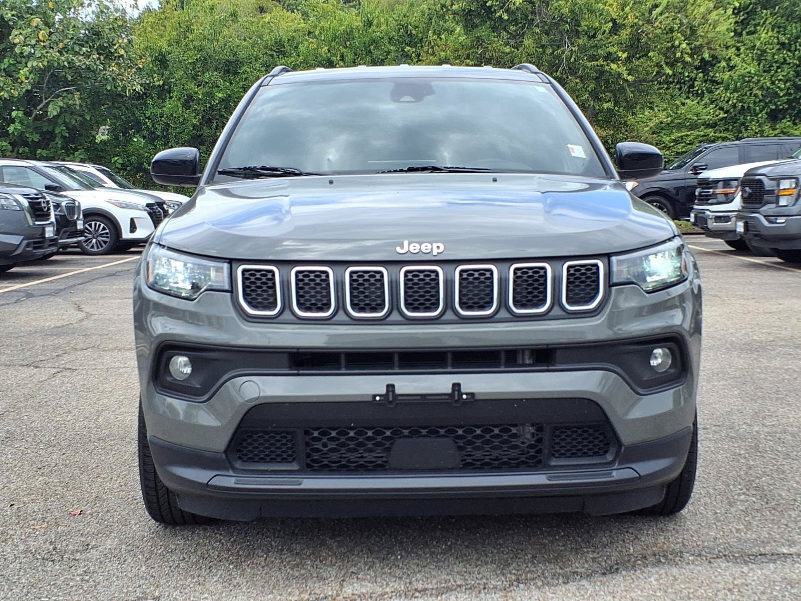 Used 2024 Jeep Compass Latitude AWD/4WD image 18
