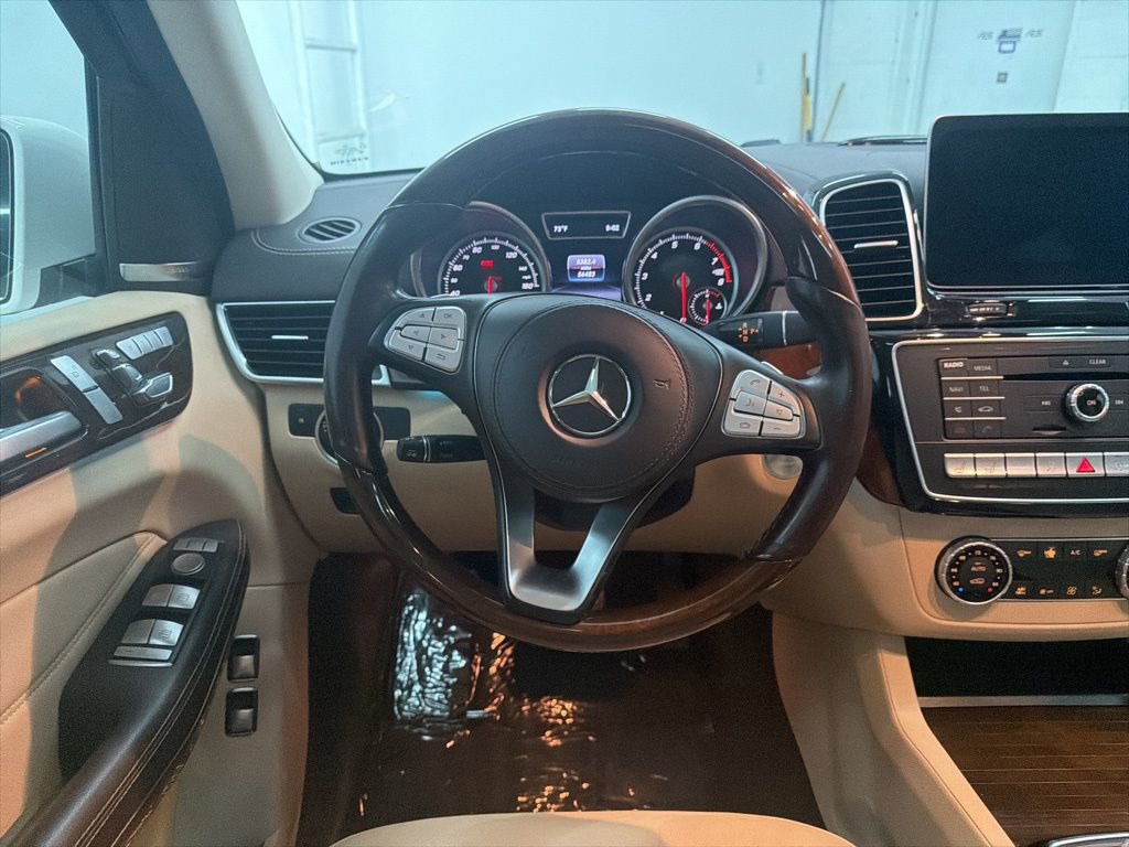 Used 2017 Mercedes-Benz GLS 550 4MATIC image 19