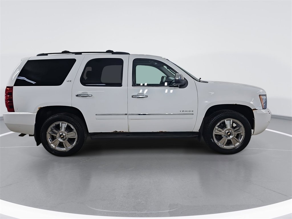 Used 2010 Chevrolet Tahoe LTZ image 2