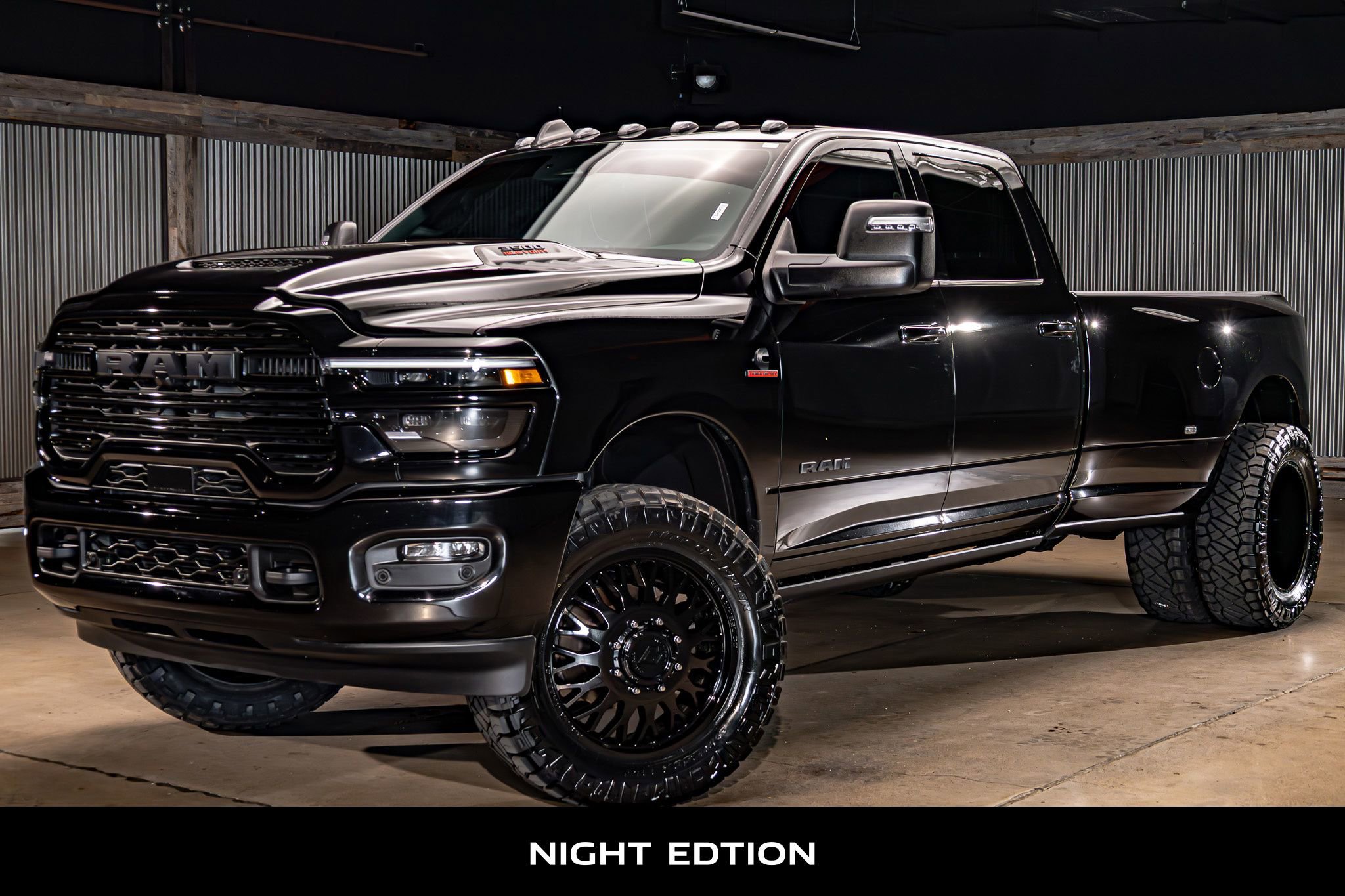 Used 2025 RAM 3500 Laramie image 5