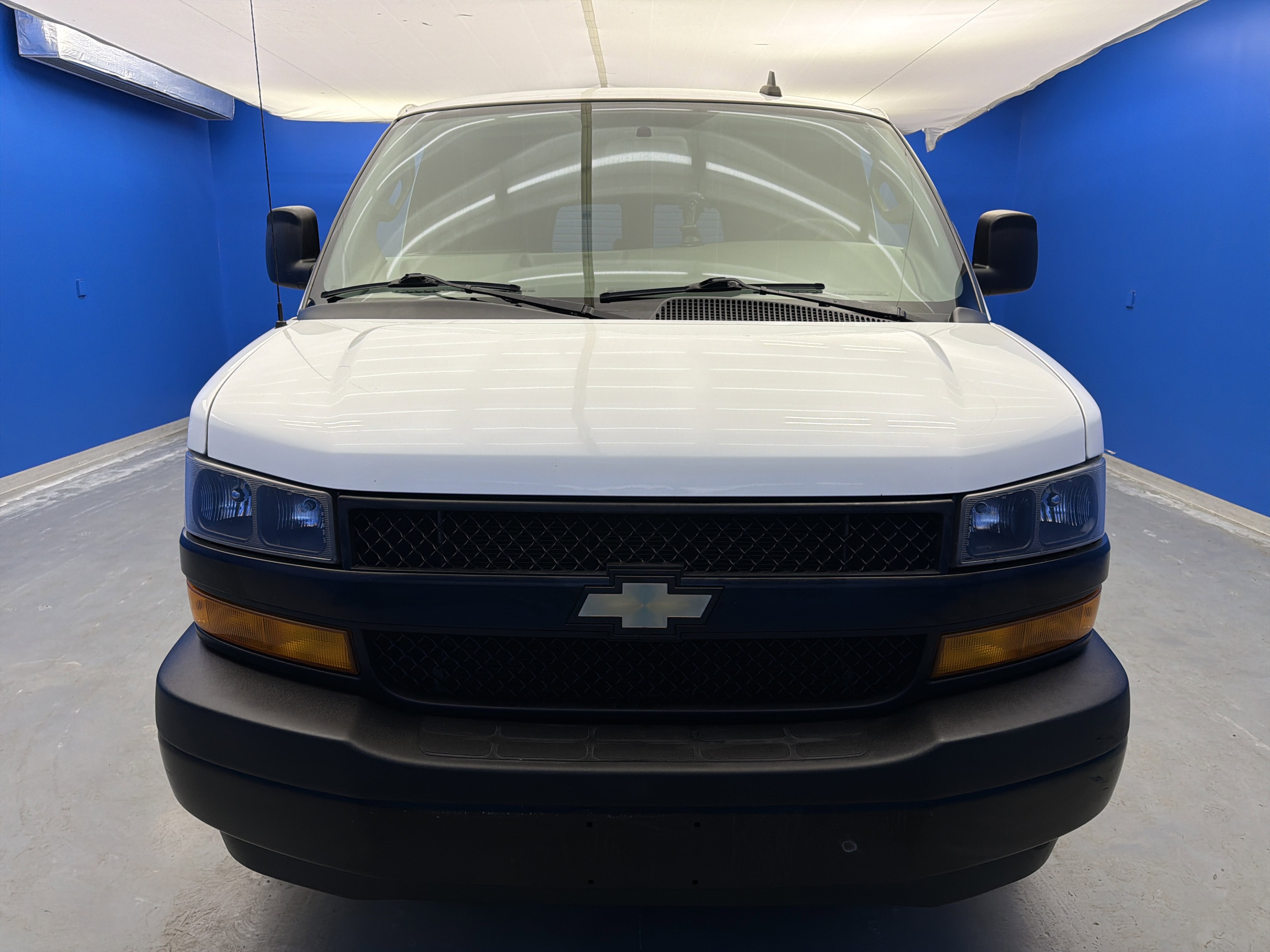 Used 2019 Chevrolet Express 3500 LS image 6