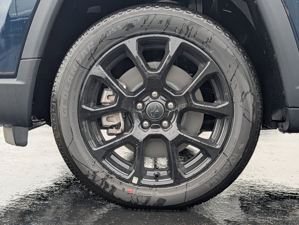 New 2026 Jeep Compass Latitude AWD/4WD image 4