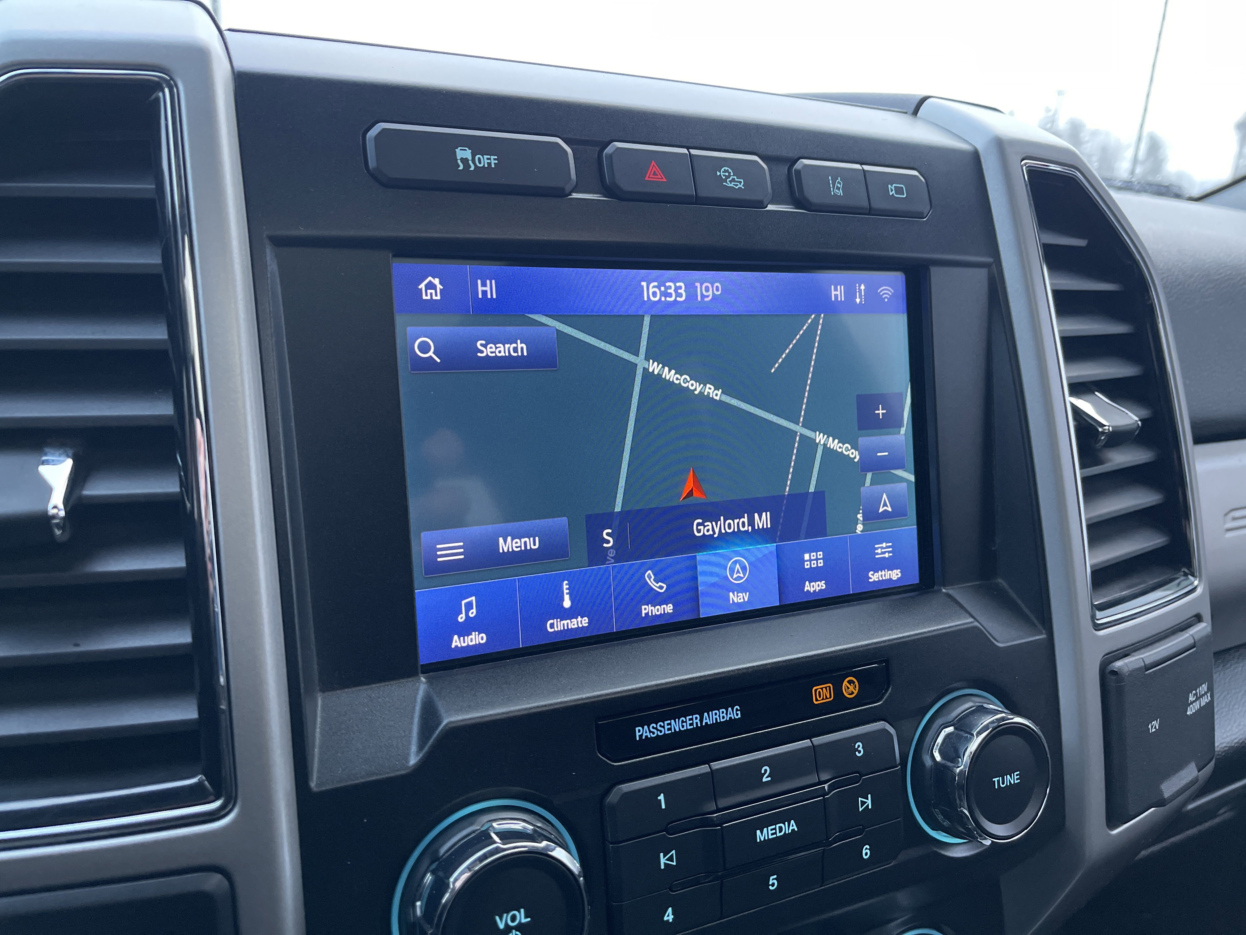 Used 2020 Ford F350 Lariat w/ Tremor Off-Road Package image 19