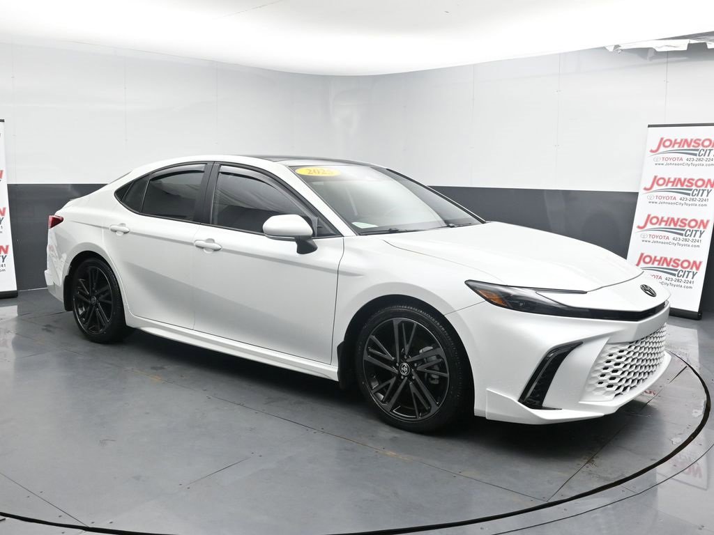 Used 2025 Toyota Camry XSE image 2