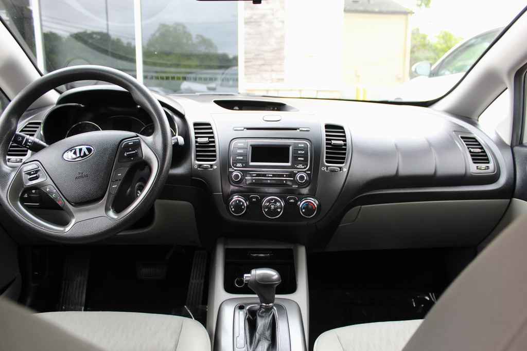 Used 2015 Kia Forte LX FWD image 24
