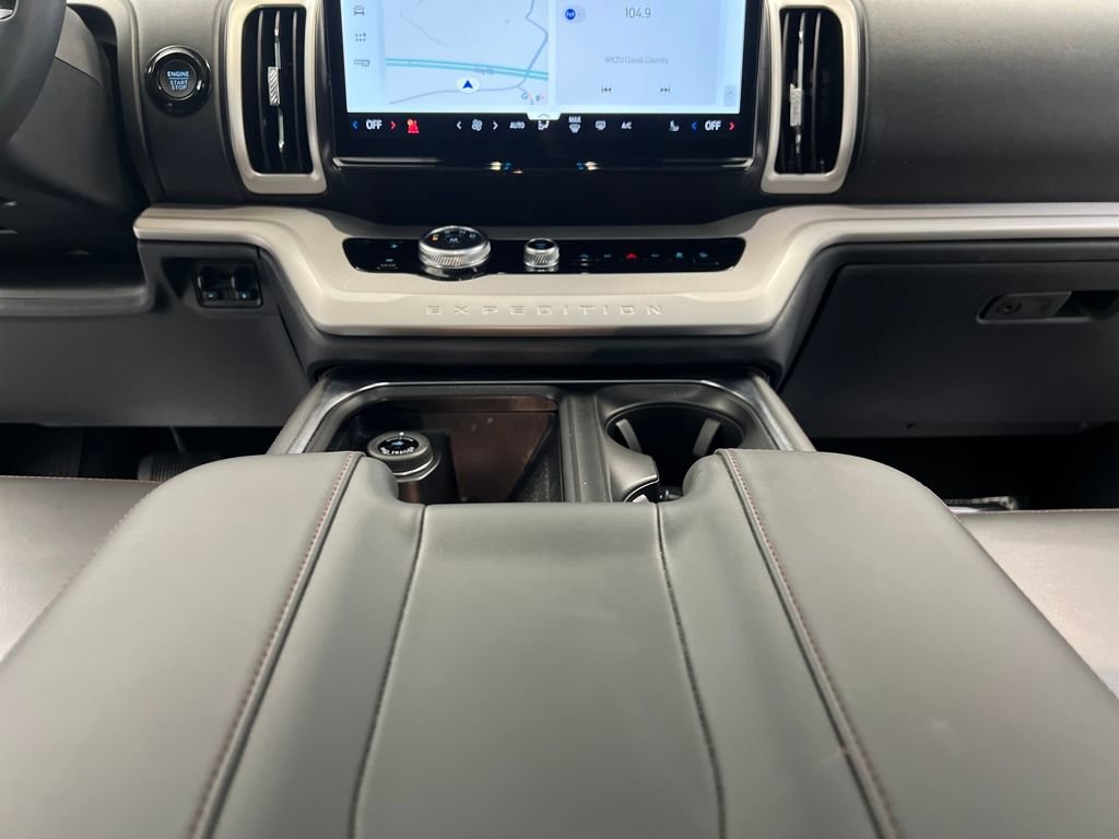 Used 2025 Ford Expedition Max Active image 53