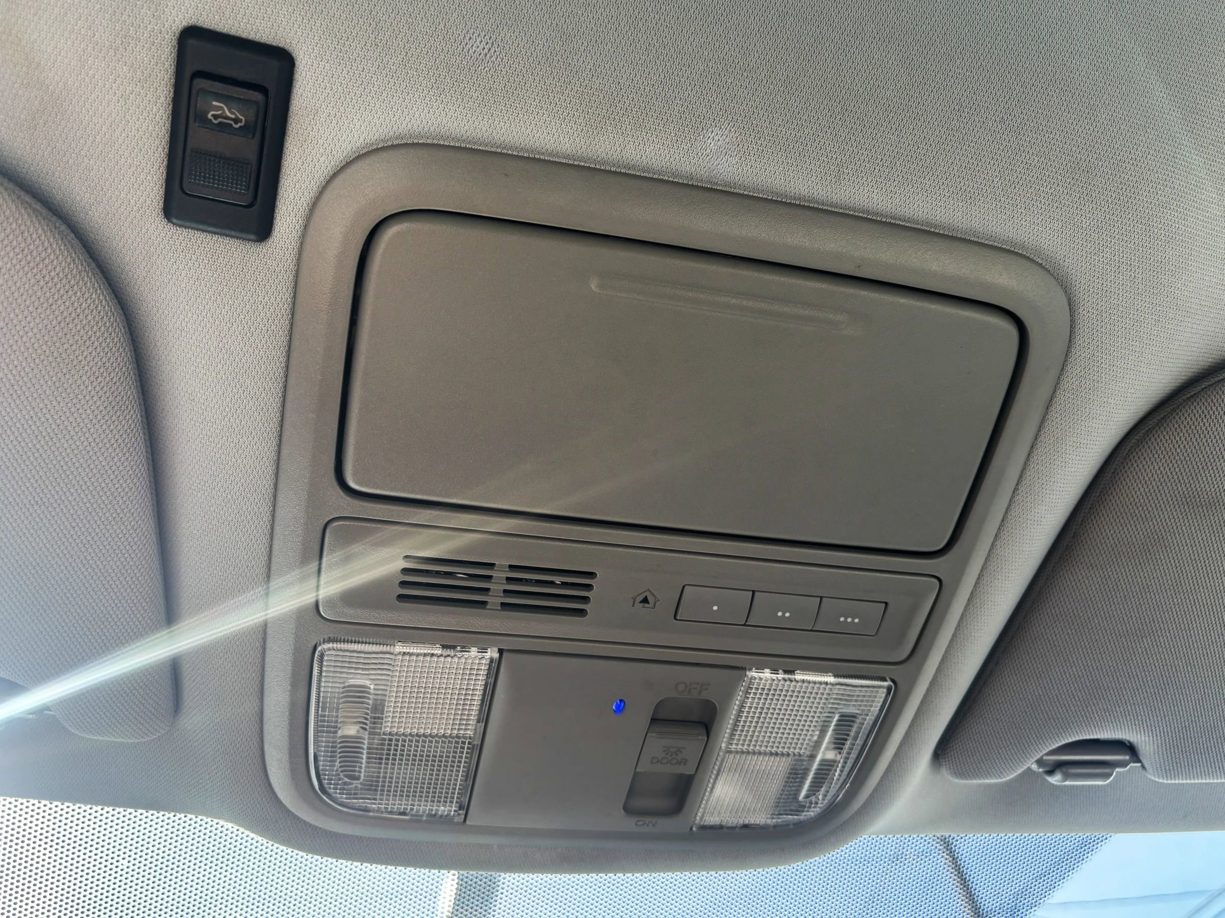 Used 2013 Honda Odyssey EX image 27