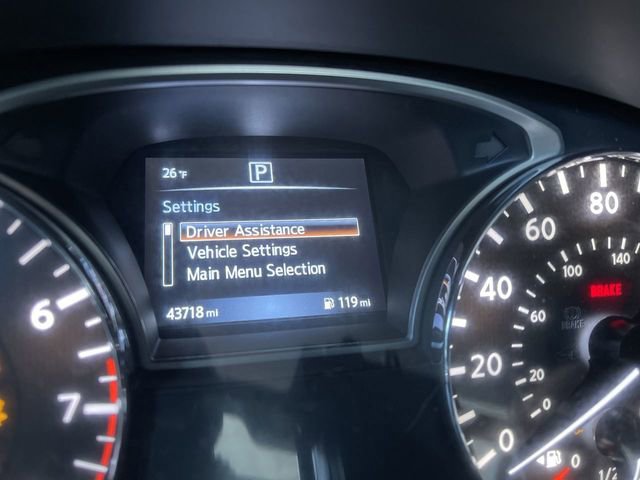 Used 2018 Nissan Pathfinder S image 13