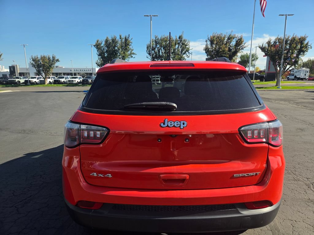 Used 2018 Jeep Compass Sport AWD/4WD image 4