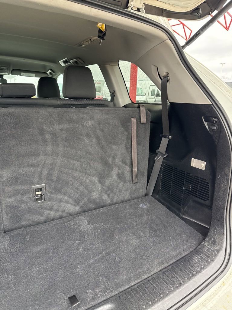 Used 2018 Toyota Highlander LE image 22