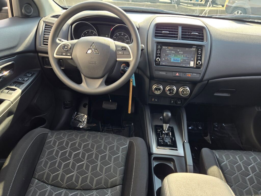 New 2025 Mitsubishi Outlander Sport ES image 13