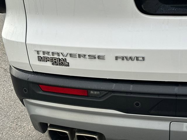 Used 2025 Chevrolet Traverse LT image 13