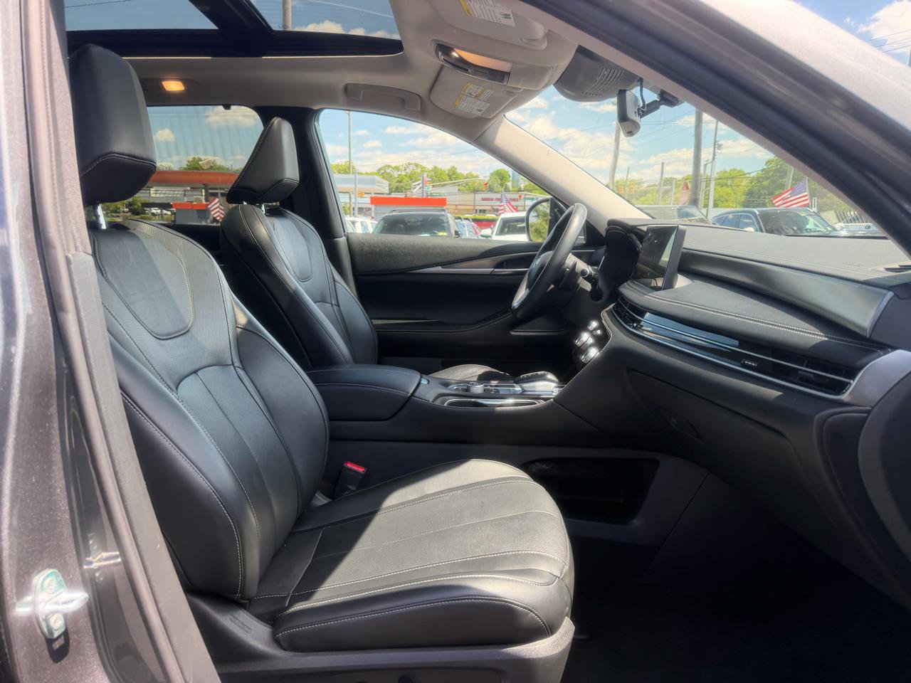 Used 2023 INFINITI QX60 Luxe AWD/4WD image 25
