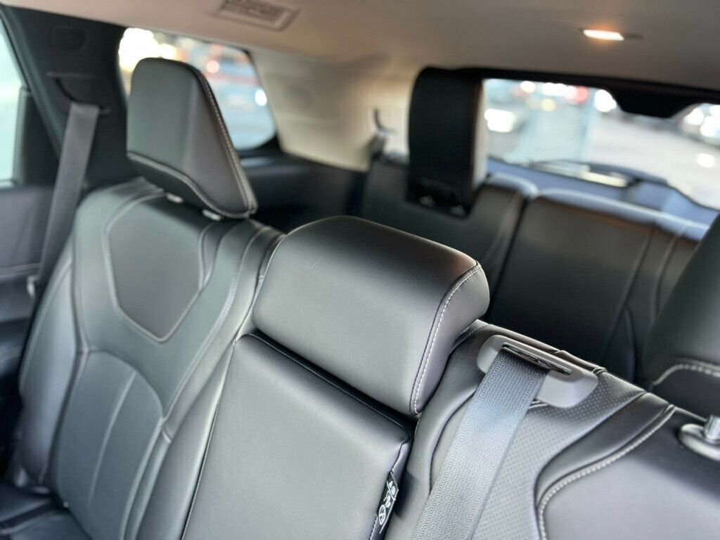 Used 2024 INFINITI QX60 Luxe w/ Vision Package image 22