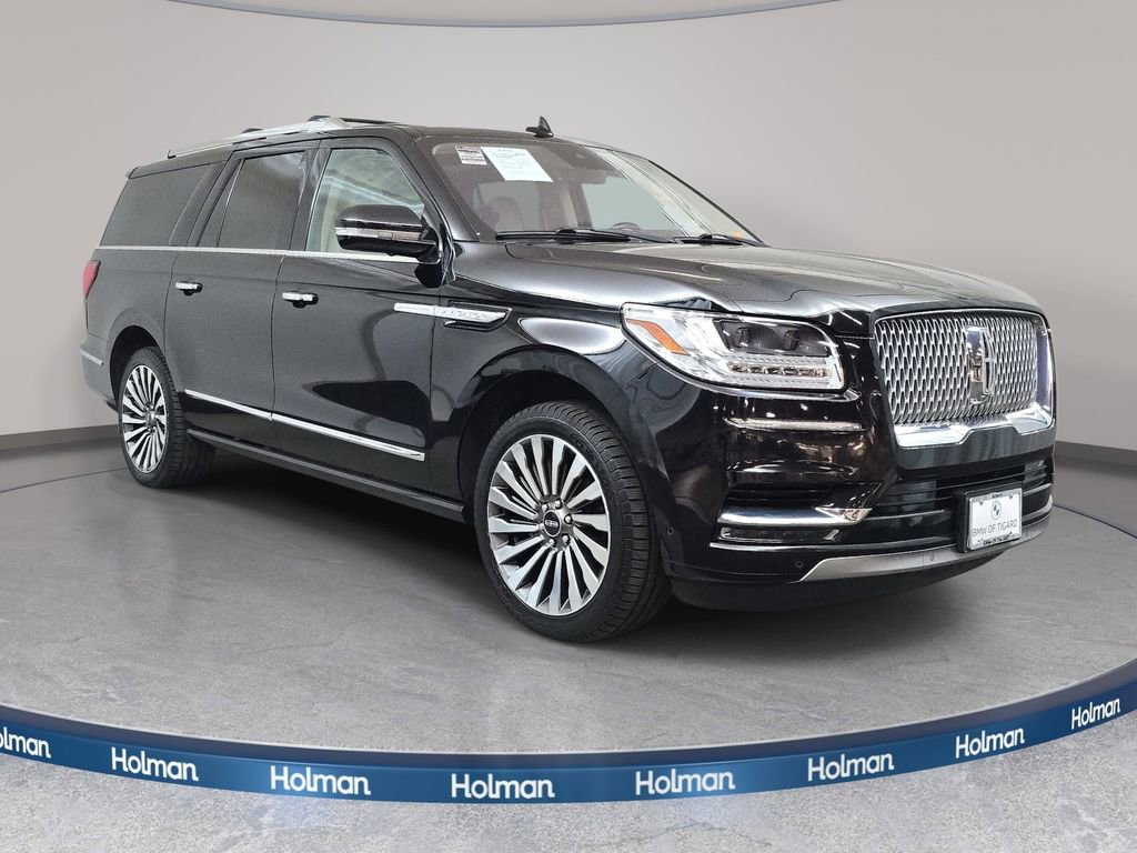 Used 2018 Lincoln Navigator L Reserve w/ Technology Package AWD/4WD image 3