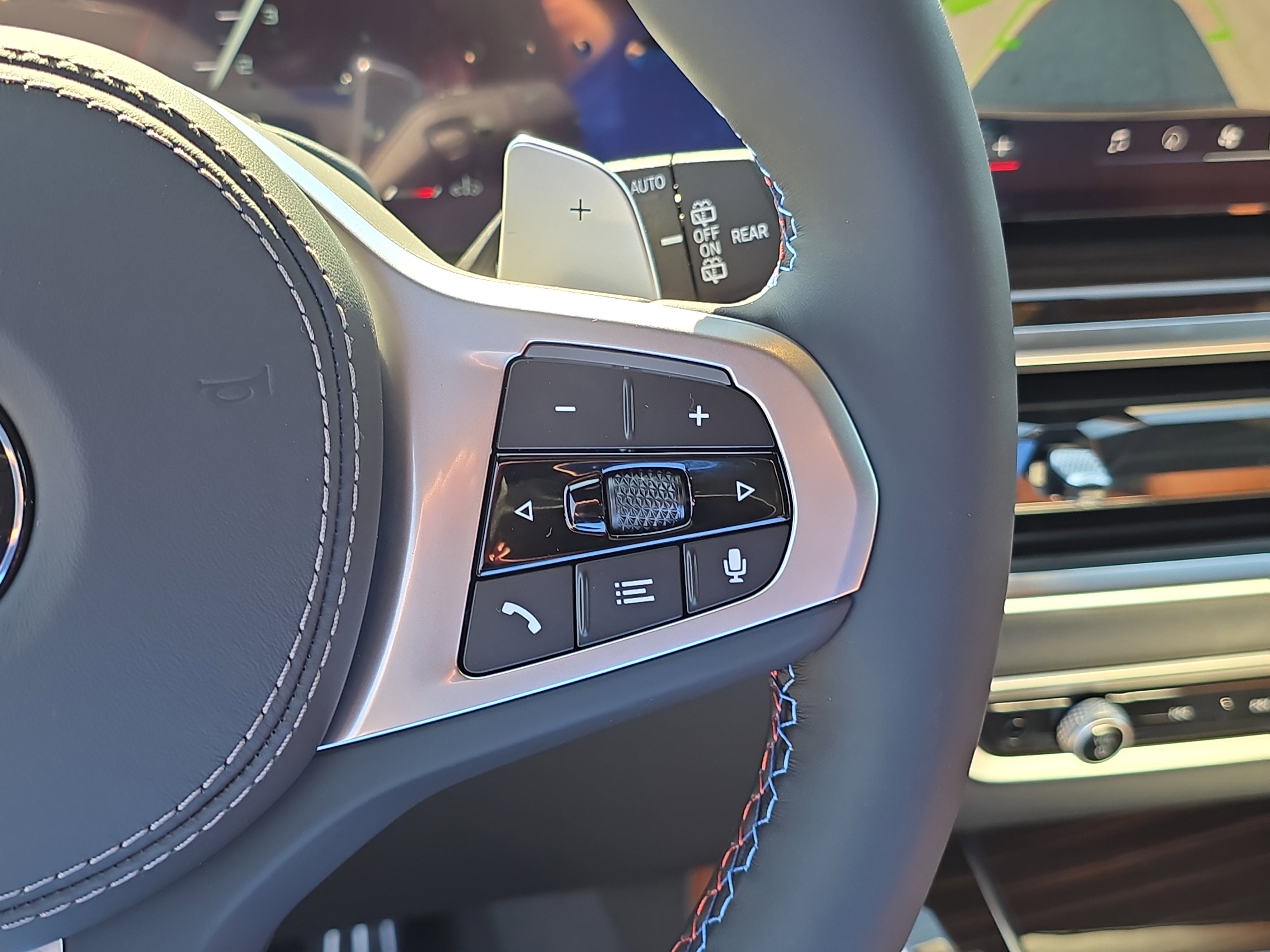 New 2026 BMW X7 M60i image 35