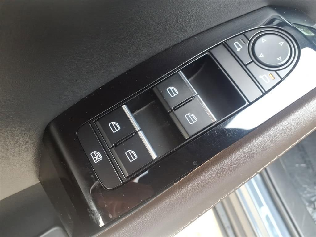 Used 2021 MAZDA CX-30 AWD 2.5 S w/ Premium Package image 12