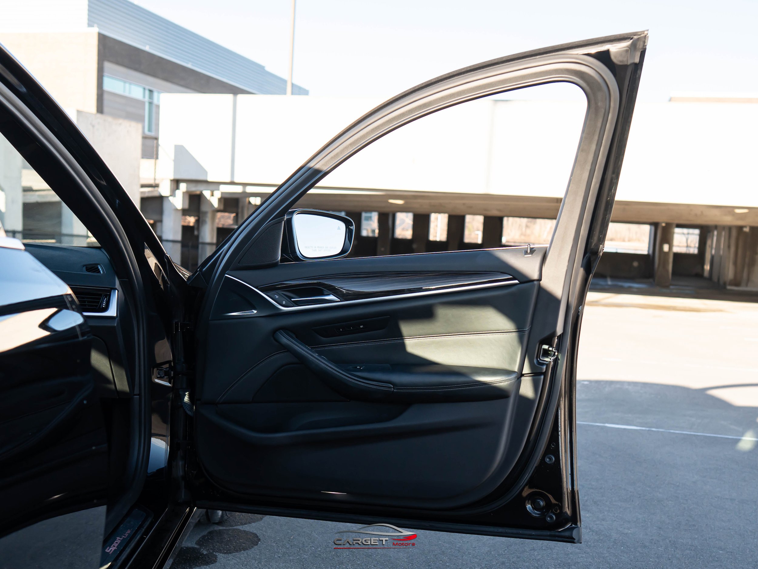 Used 2019 BMW 540i image 40
