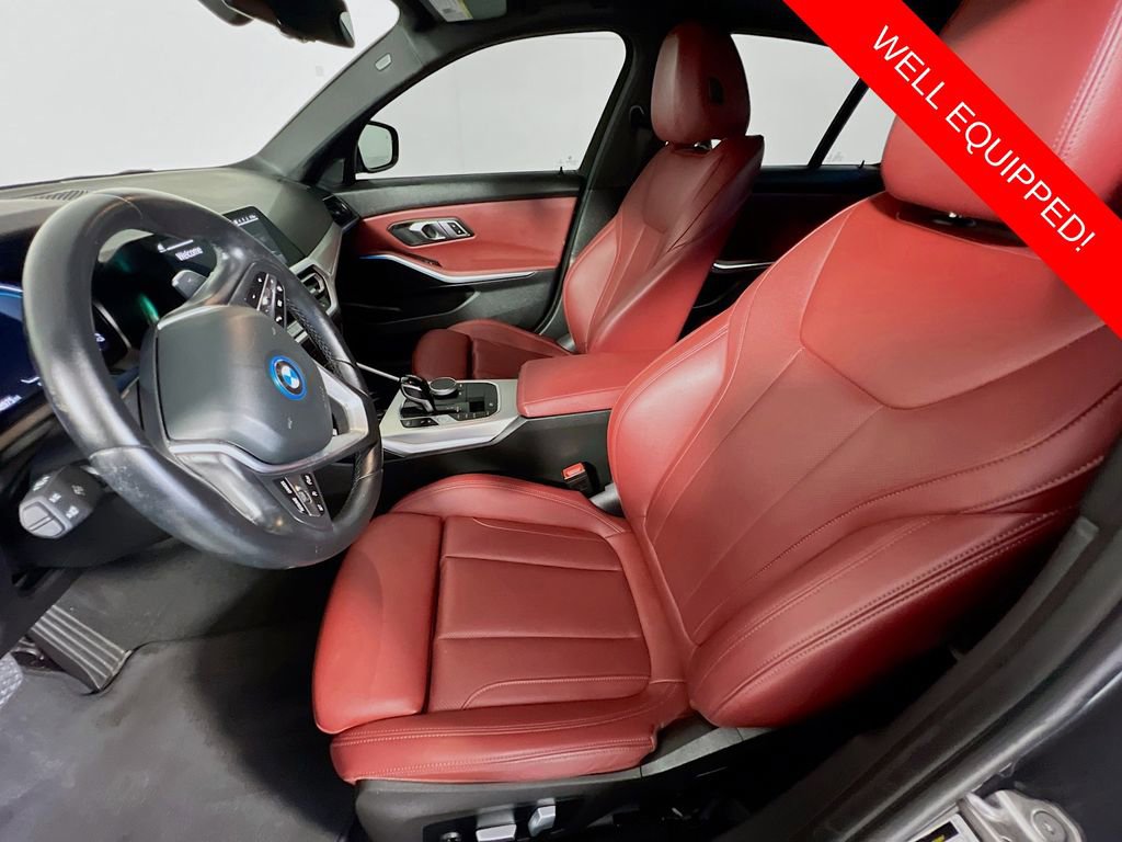 Used 2022 BMW 330e w/ Driving Assistance Package image 21
