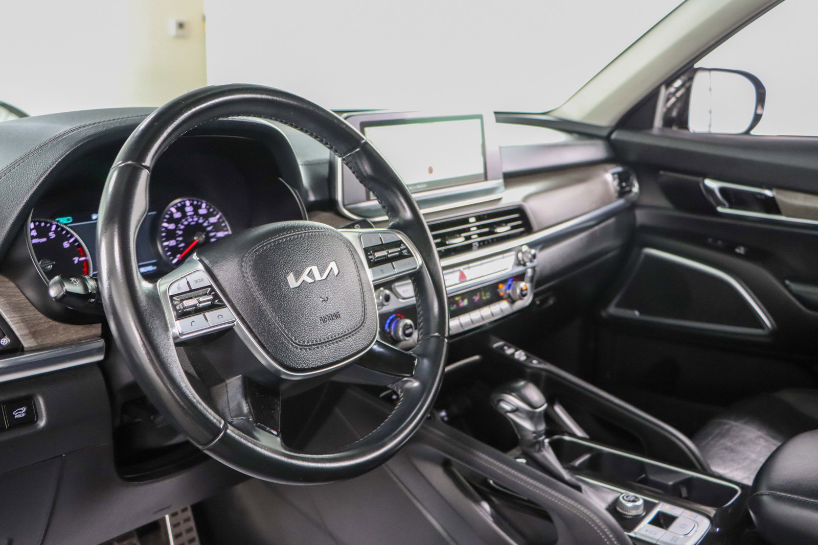 Used 2022 Kia Telluride SX image 23