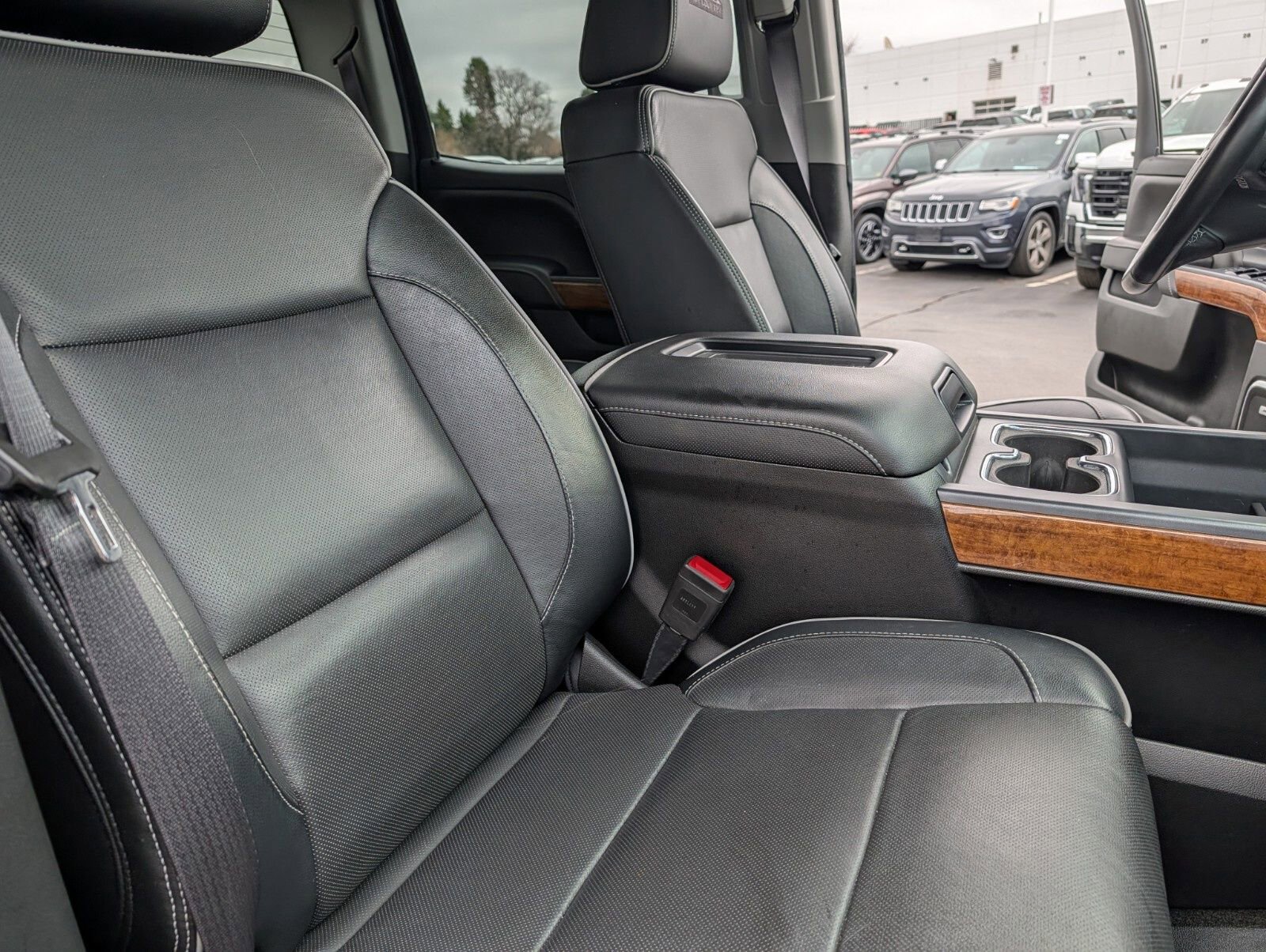 Used 2017 Chevrolet Silverado 2500 High Country w/ Duramax Plus Package image 27