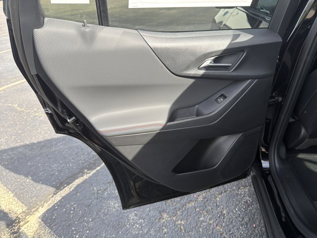 New 2026 Chevrolet Equinox RS w/ Convenience Package III AWD/4WD image 24