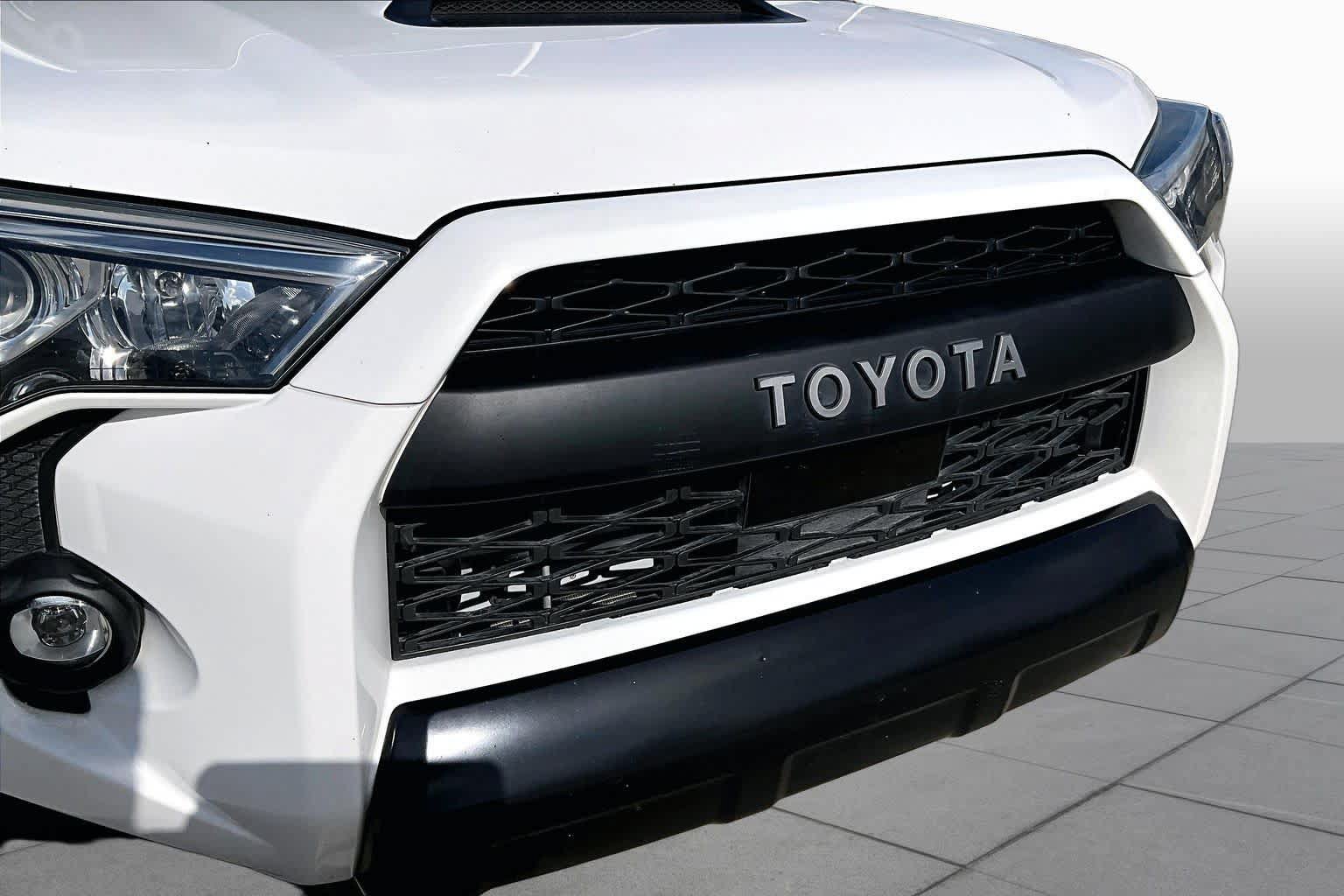Used 2020 Toyota 4Runner TRD Pro AWD/4WD image 28