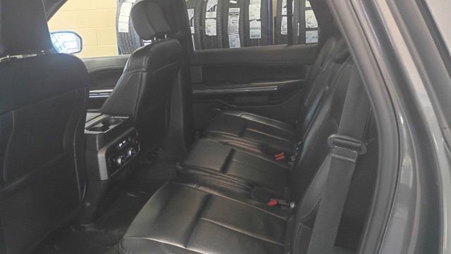 Used 2020 Ford Expedition XLT w/ Equipment Group 202A image 10
