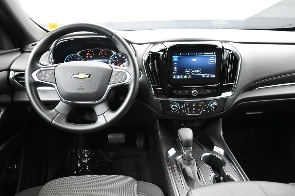 Used 2023 Chevrolet Traverse LT AWD/4WD image 19