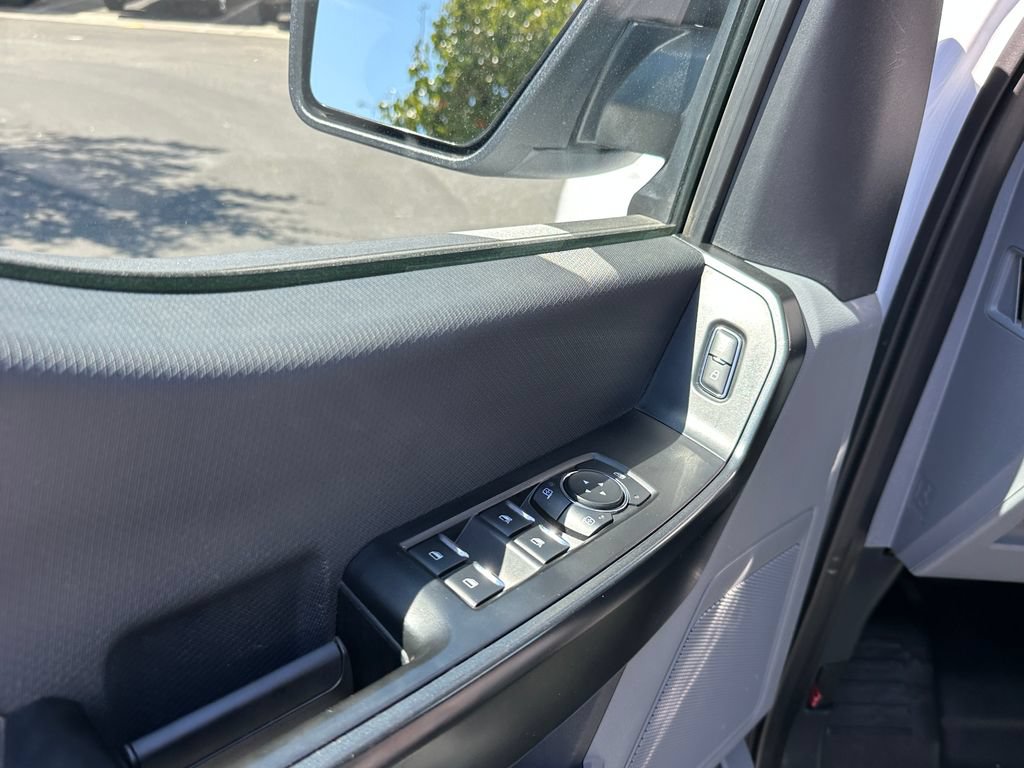 Used 2023 Ford F150 Lightning Pro AWD/4WD image 19