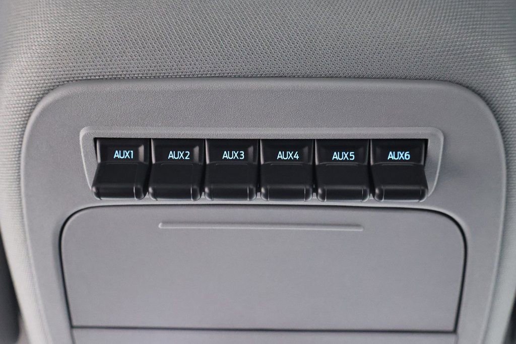 New 2026 Ford F550 4x4 Regular Cab Super Duty image 21