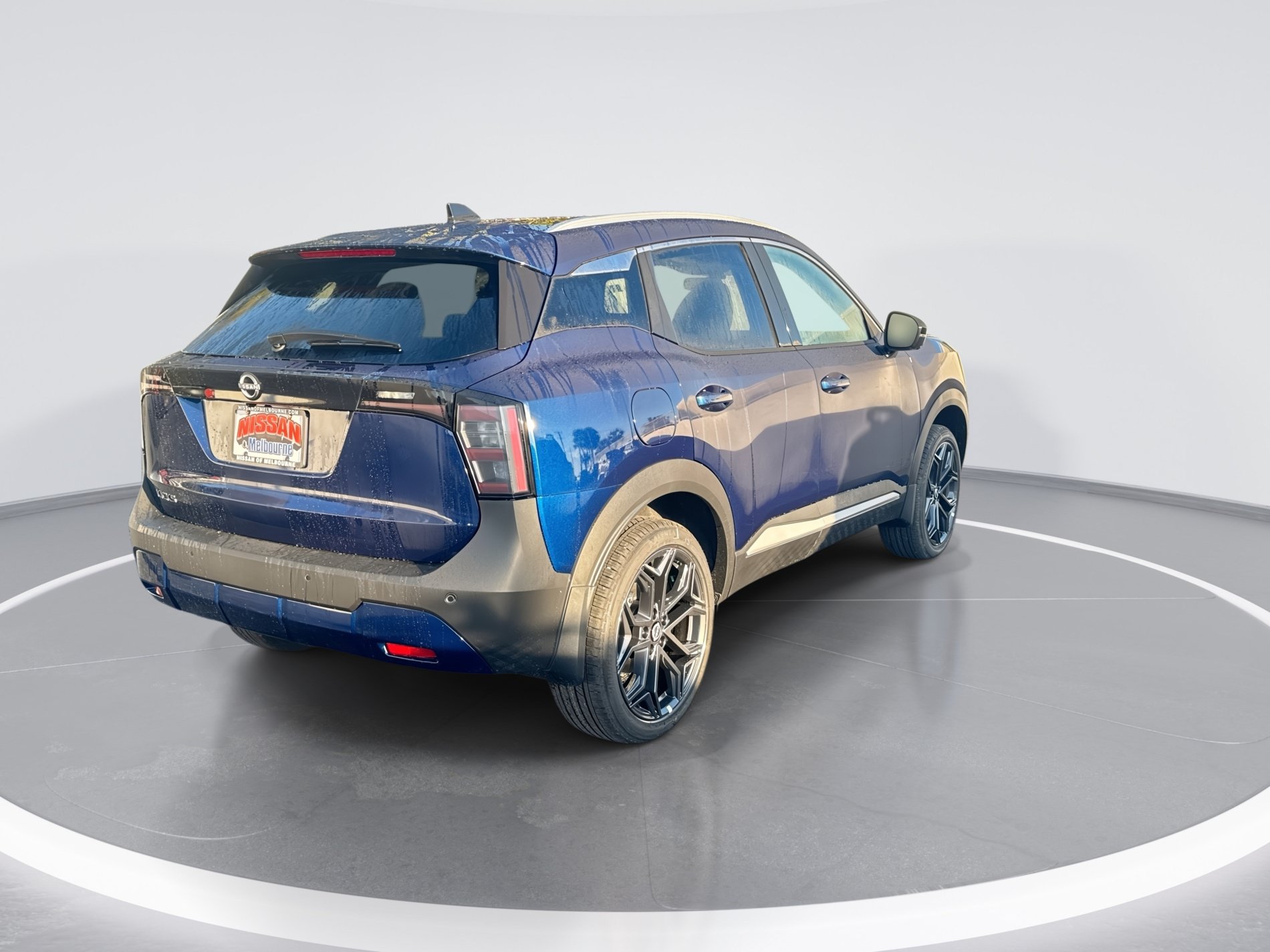 New 2027 Nissan Kicks SR FWD image 4