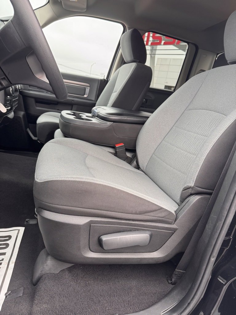 Used 2024 RAM 1500 Classic SLT image 13