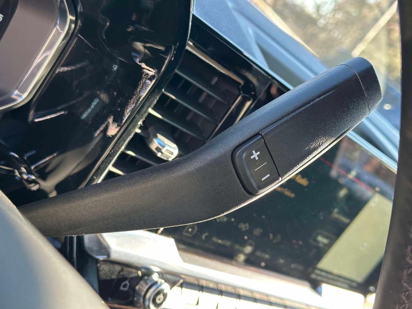 Used 2024 GMC Sierra 1500 Elevation image 24