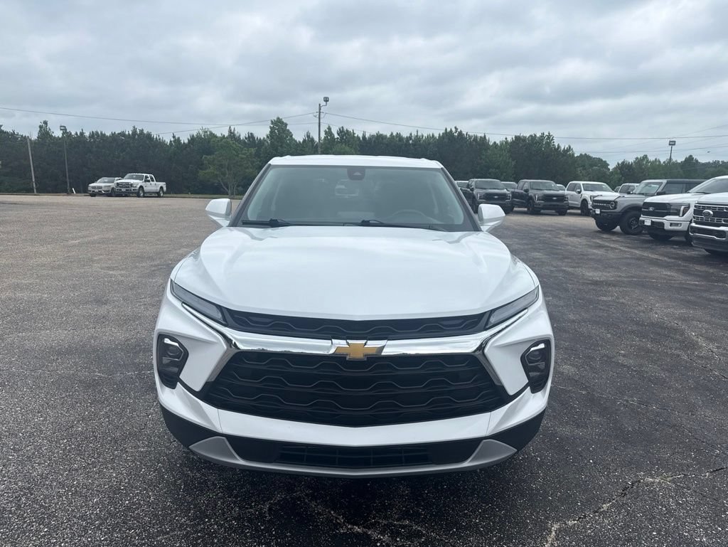 Used 2025 Chevrolet Blazer LT FWD image 16