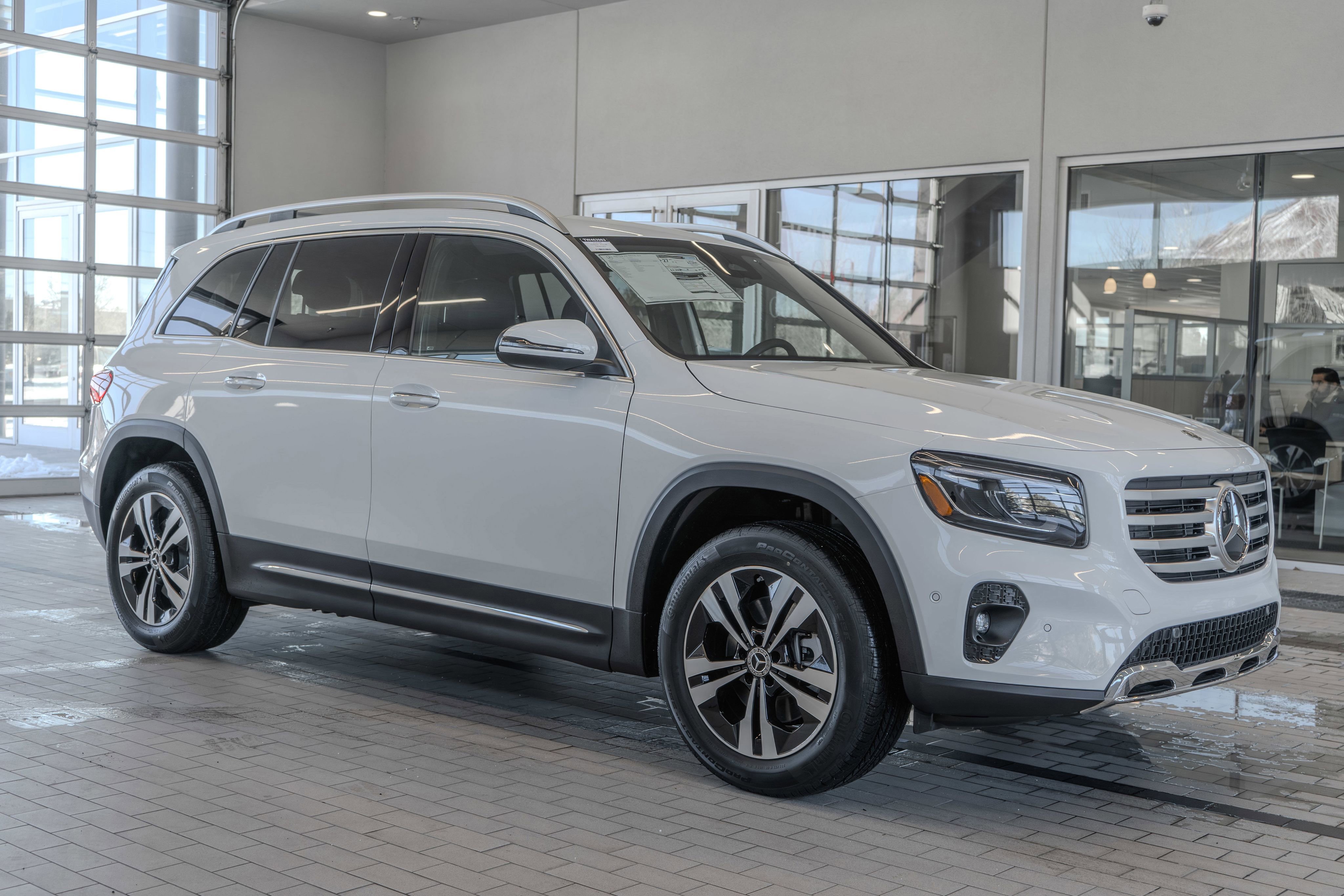 New 2026 Mercedes-Benz GLB 250 4MATIC image 12